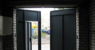 Купить гаражные ворота распашные Новороссийск, цена от 3871 руб.